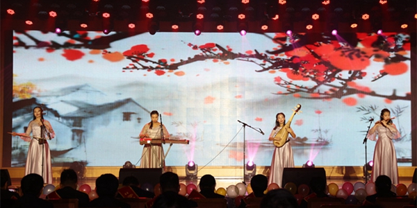 11、股份公司樂器演奏.jpg
